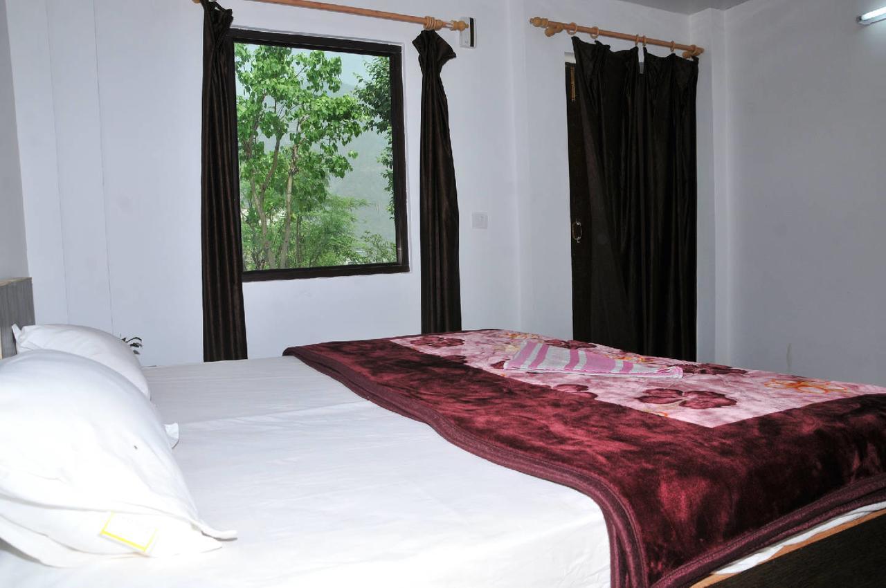 Raj Resort Rishikesh Tapovan Exterior photo